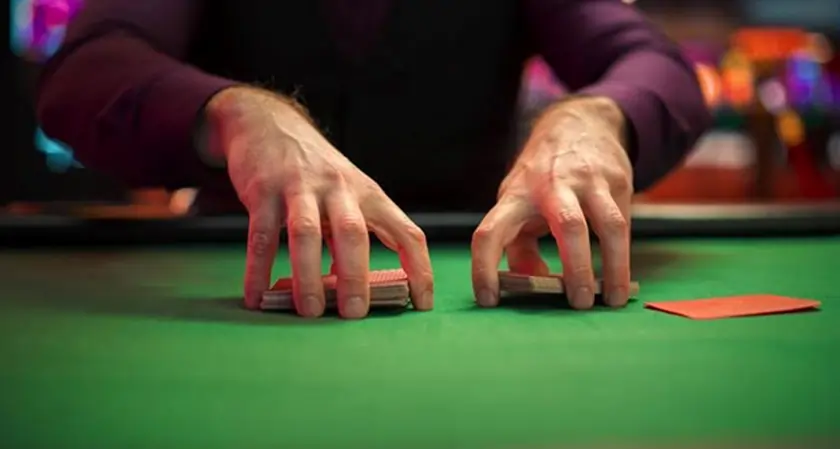 What a Live Blackjack Round Looks Like Start to Finish