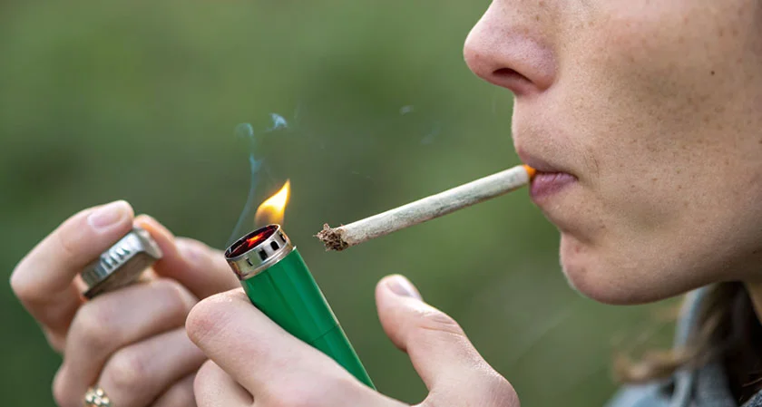 Cannabis Smoking Methods and How They Work