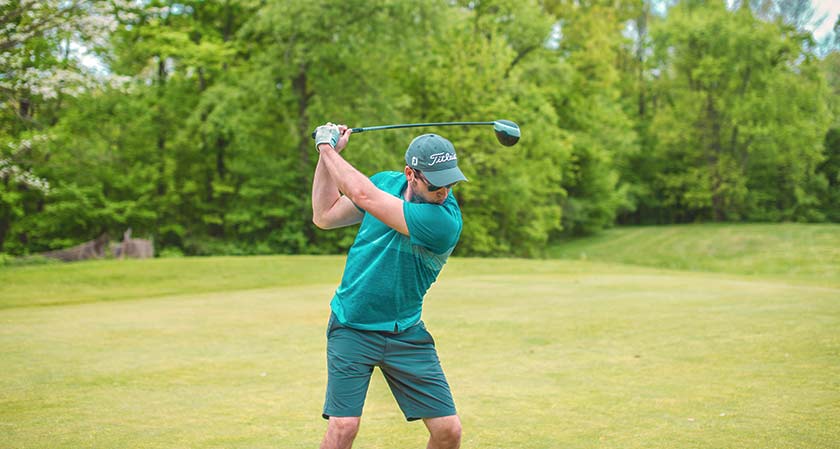Golf and Glasses: No Scratch Lenses Lead to Scratch Scores